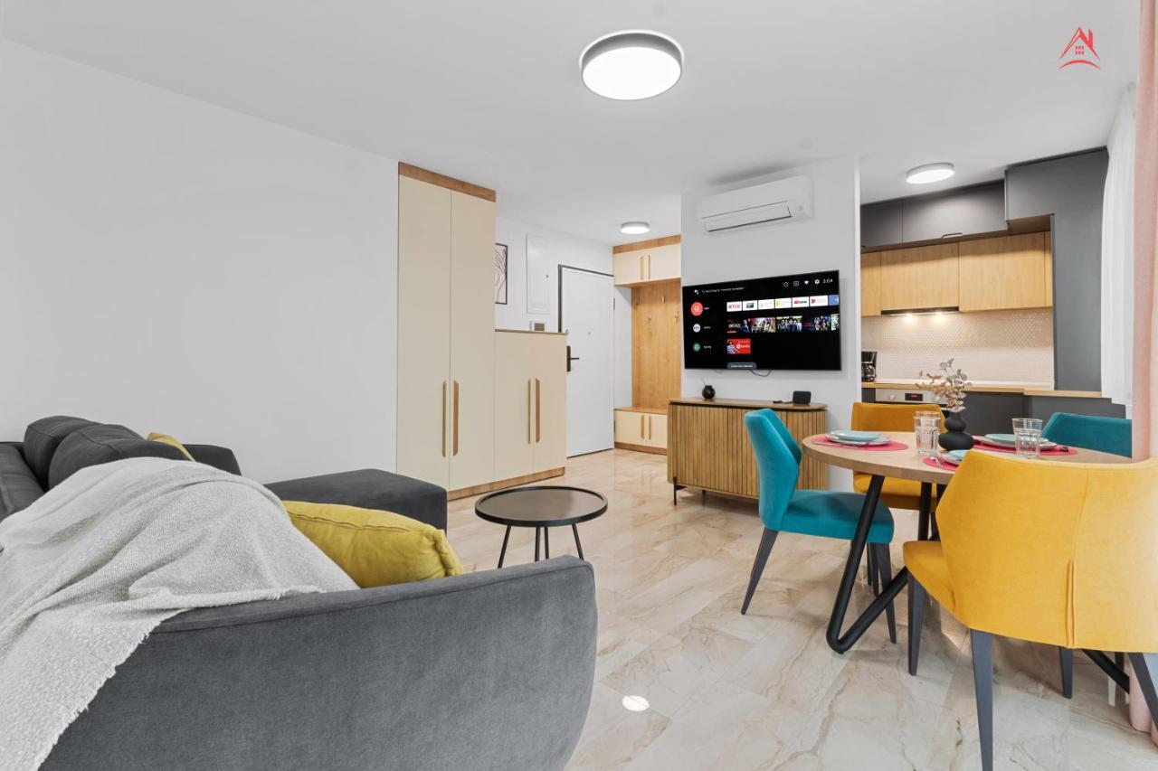 Apartament Opera Residence - Cismigiu, Eroilor, Free Private Parking Bucureşti Eksteriør bilde