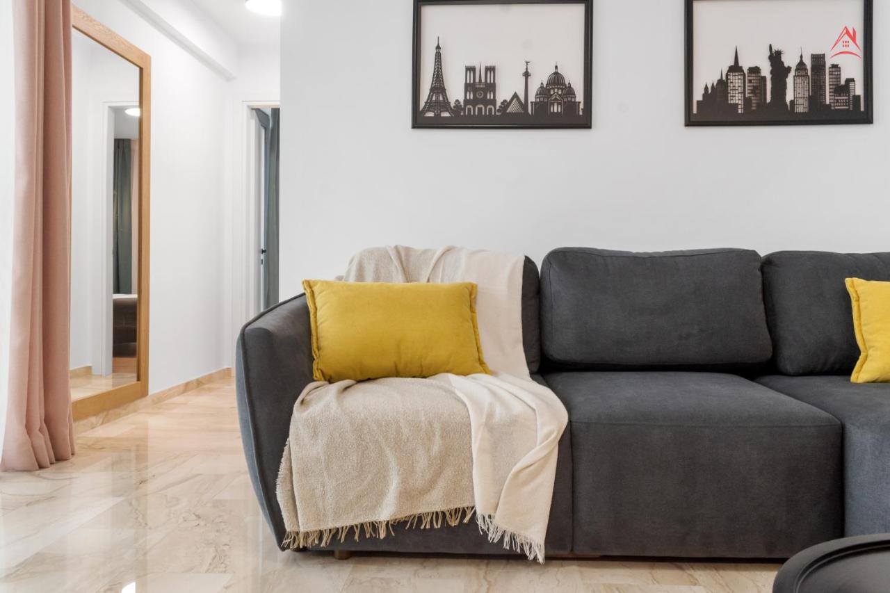 Apartament Opera Residence - Cismigiu, Eroilor, Free Private Parking Bucureşti Eksteriør bilde
